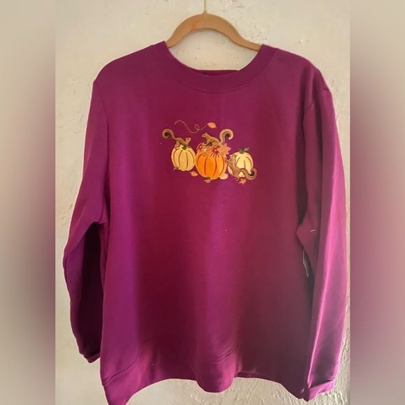 Basic Editions Sweater - Picture 1 of 2